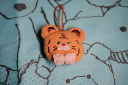 Tiger Head (Pink Bow Tie)